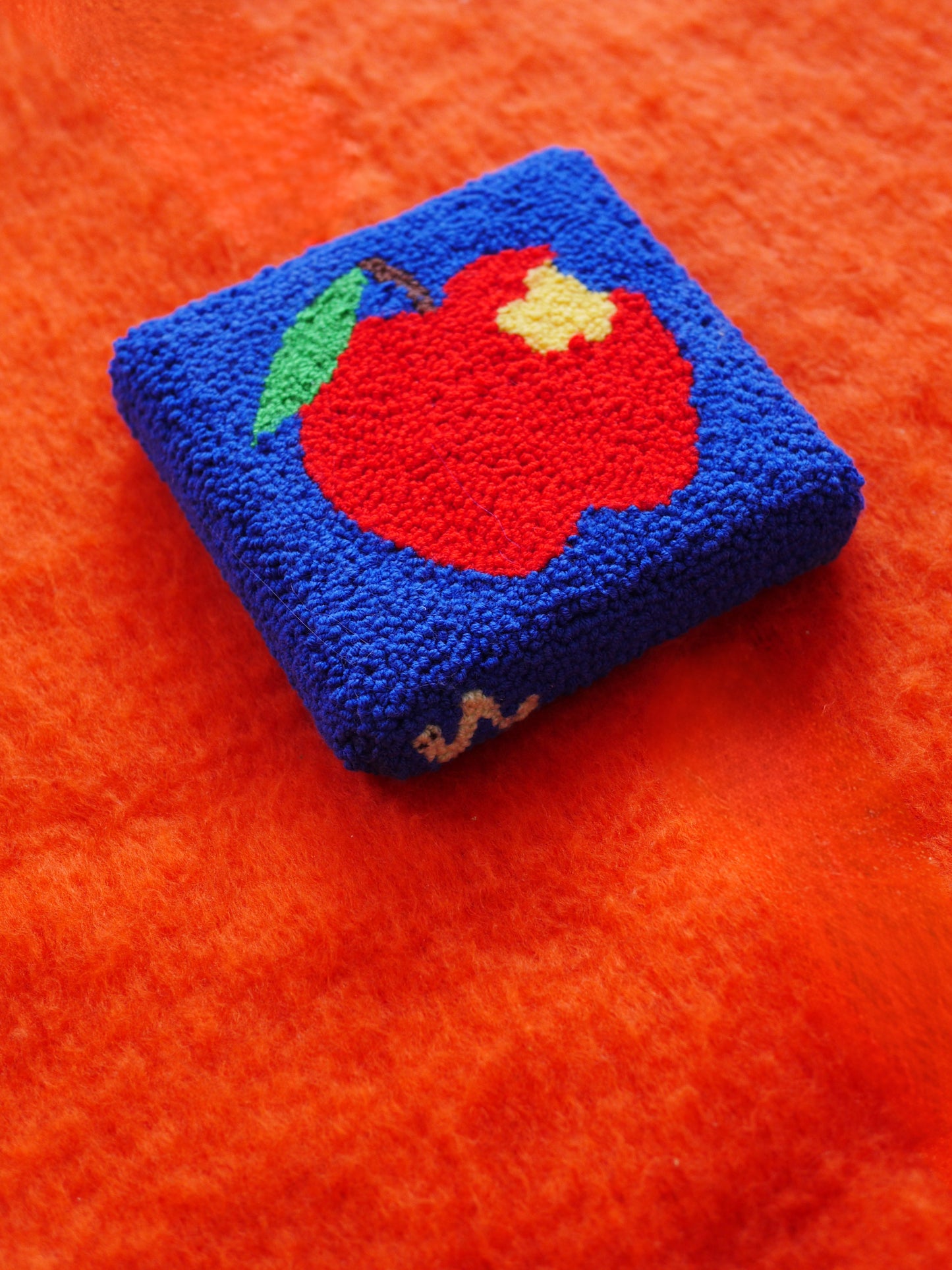 Apple Wall Tile (*preorder)